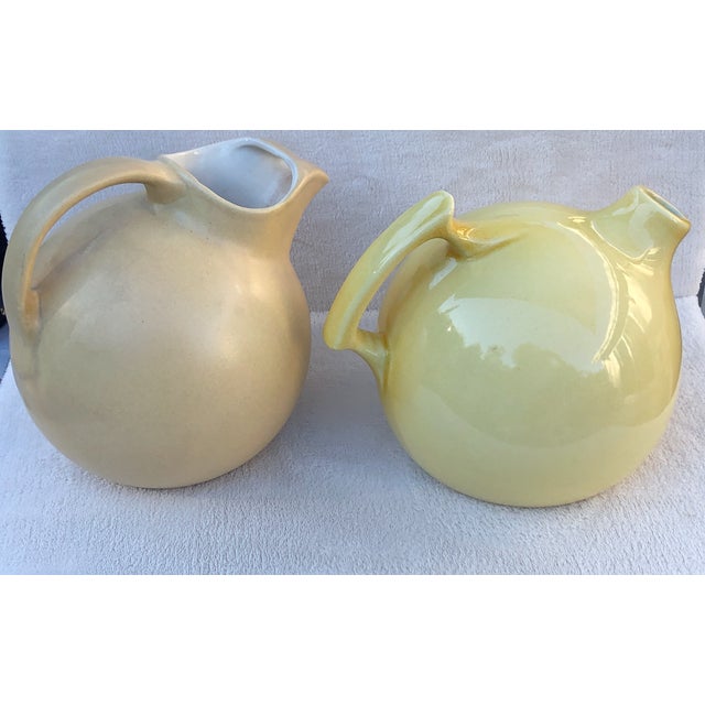 Set of Five: Three Rum Rill Carafes / One Rum Rill Pitcher and One Unmarked Carafe For Sale - Image 9 of 17