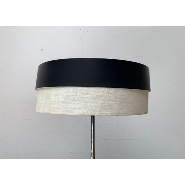 Mid-Century Minimalist Tripod Table Lamp, 1960s For Sale - Image 6 of 18
