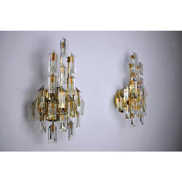 Hollywood Regency Italian Sconces in Triedri Glass by Oscar Torlasco, 1970, Set of 2 For Sale - Image 3 of 8