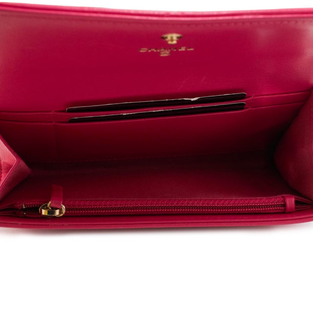 Animal Skin Chanel CC Logo Quilted Lambskin Leather Pink Gold-Tone Hardware Flap Long Wallet For Sale - Image 7 of 10