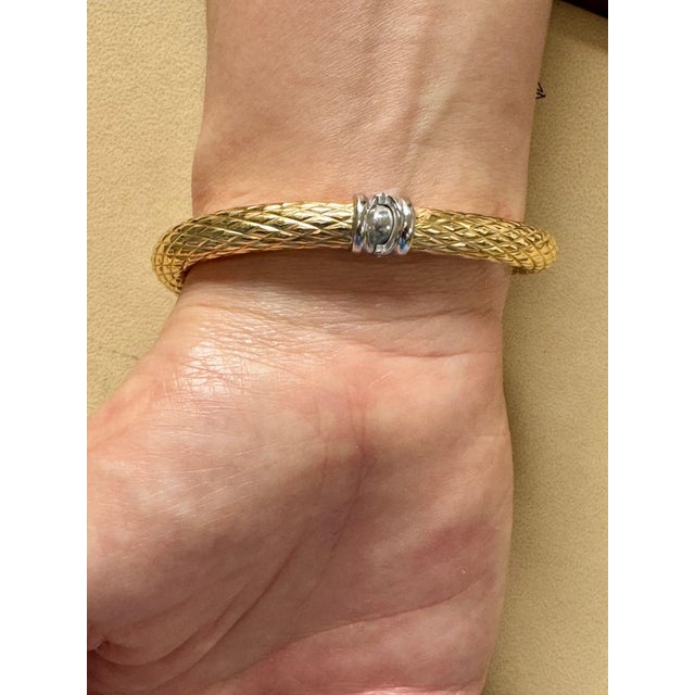 Vintage Two Tone Cuff Bangle Bracelet 18 Karat Solid Yellow & White Gold 24 Gram For Sale - Image 12 of 18