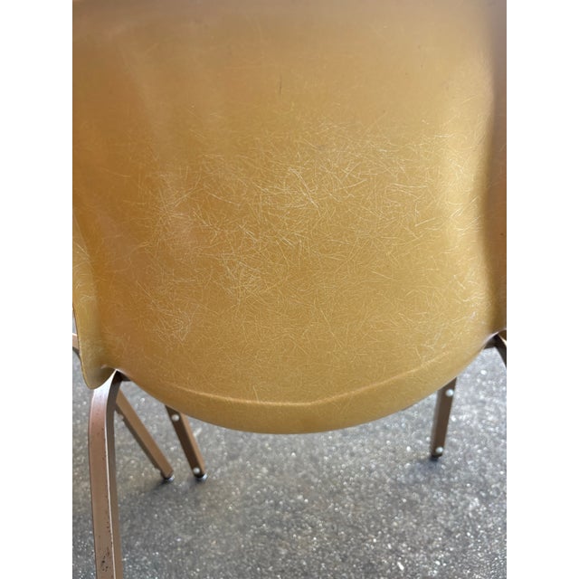 1960s Pair of Vintage 1960s Howell Yellow Fiberglass Stacking Chairs For Sale - Image 5 of 7