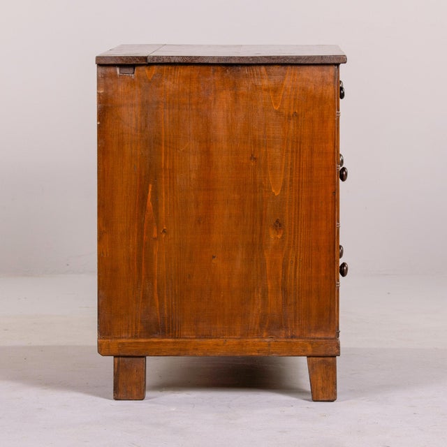 English Early 20th Century English 4 Drawer Pine Chest With Bamboo Detail For Sale - Image 3 of 13