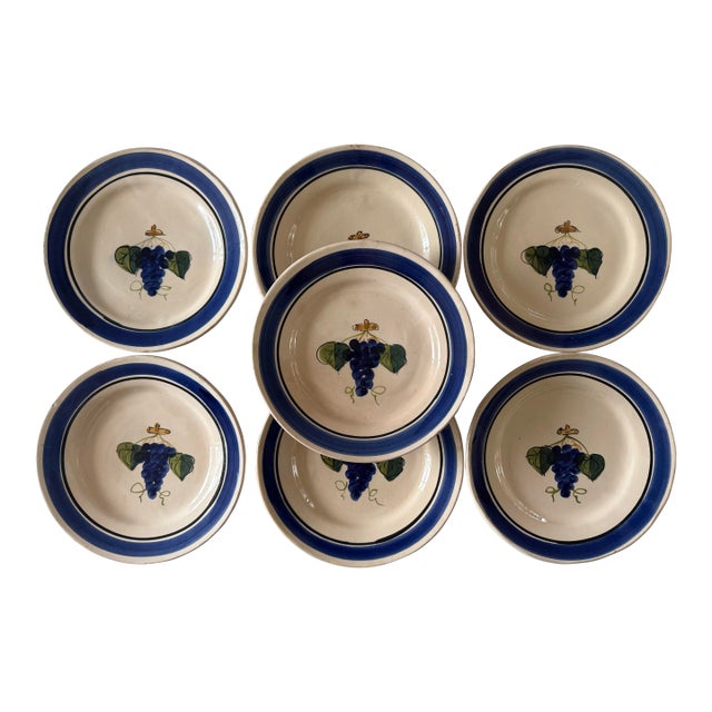 Set of 7 Lamas Ceramiche Grape Design Pottery Lunch Plates For Sale