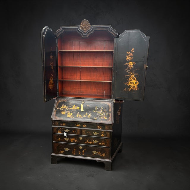 Early 18th Century Early 18th Century Queen Anne Japan Secretary Bookcase For Sale - Image 5 of 14