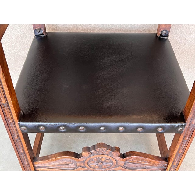 19th Century French Carved Walnut Turned Wood Armchair with Claw Feet For Sale - Image 4 of 18