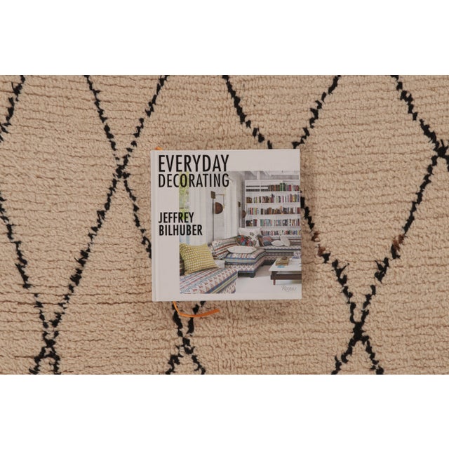 Vintage Moroccan Rug With Tribal Diamond Grid in Beige & Black - Rug & Kilim For Sale - Image 9 of 9