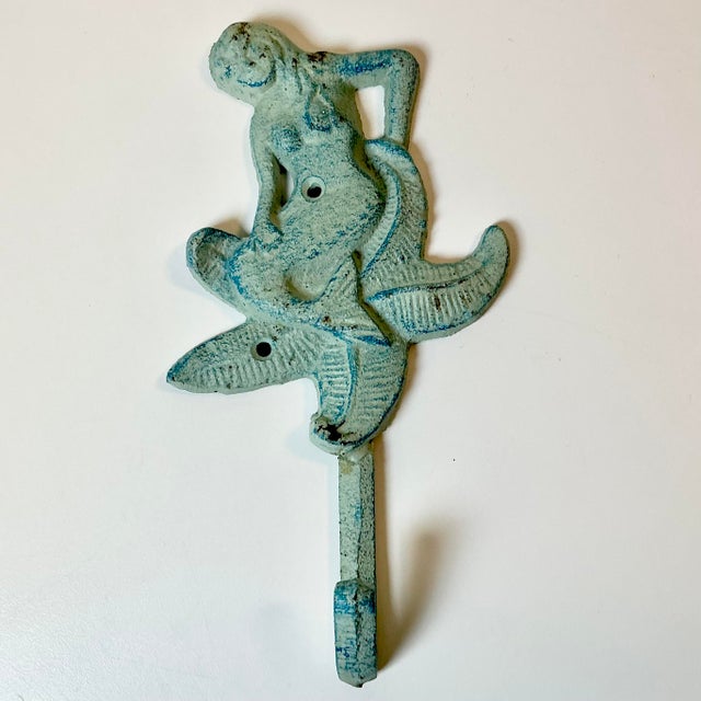 1970s Vintage Nautical Coastal Cast Iron Verdigris Mermaid Wall Hook. For Sale - Image 4 of 16