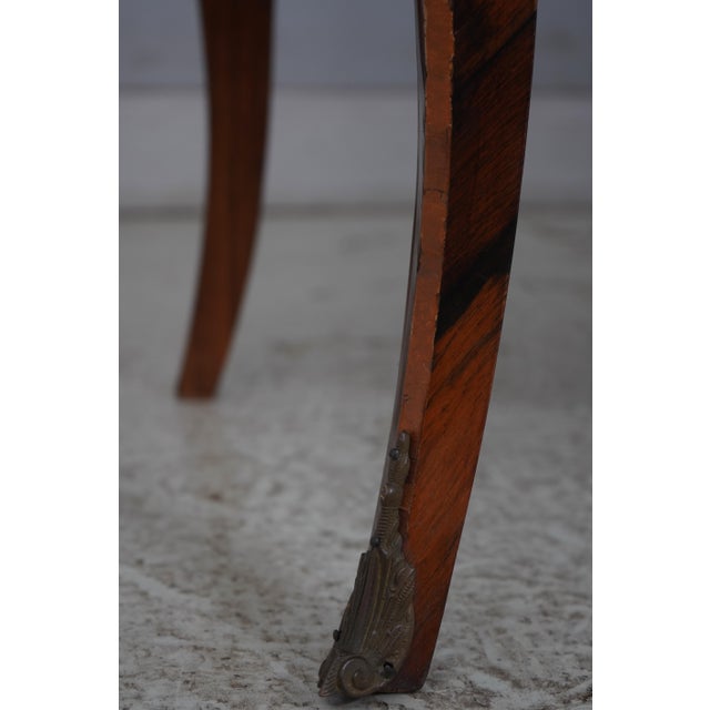 1950s French Louis XV Marquetry Inlaid Marble Top Commode For Sale - Image 11 of 17