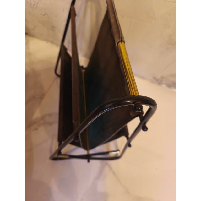 Mid-Century Modern Three-Tier Newspaper Rack in Brass and Leather, 1960s For Sale - Image 6 of 9