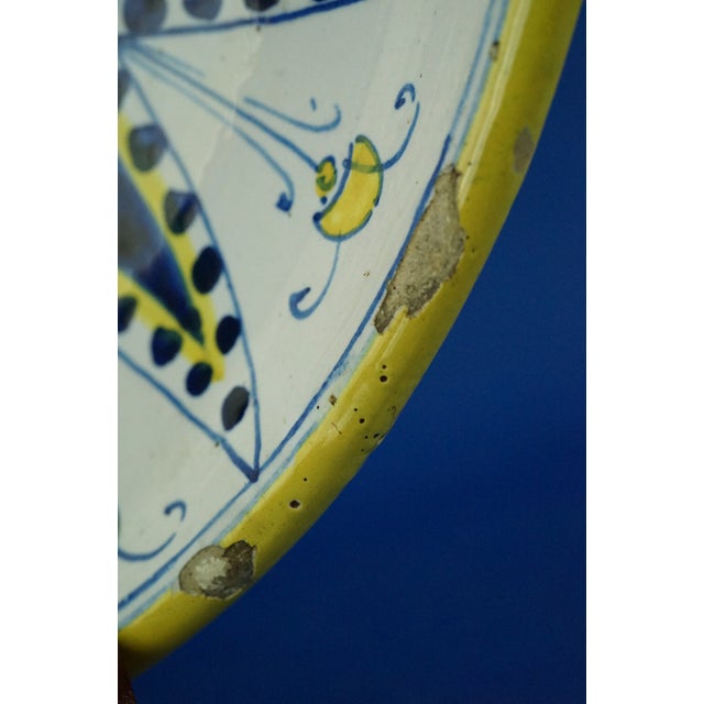 White Antique Italian Ceramic Plate with Noble Coat of Arms from Montelupo Manufacture, 1700s For Sale - Image 8 of 18