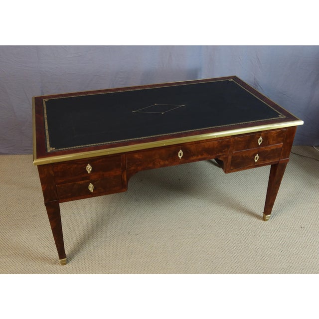Executive Desk in Mahogany For Sale - Image 3 of 13