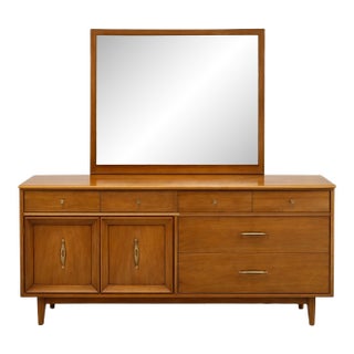 Kent Coffey Sceptre Mid-Century Modern Lowboy Dresser With Original Mirror. Vintage McM. For Sale