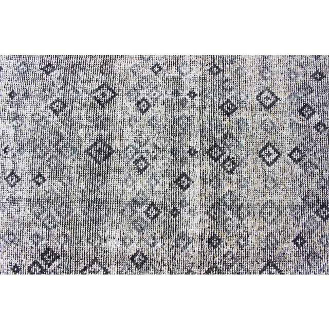Textile Modern Rug With Subtle Diamond Pattern in Soft Gray With Ivory 8'5 X 9'10 For Sale - Image 7 of 14
