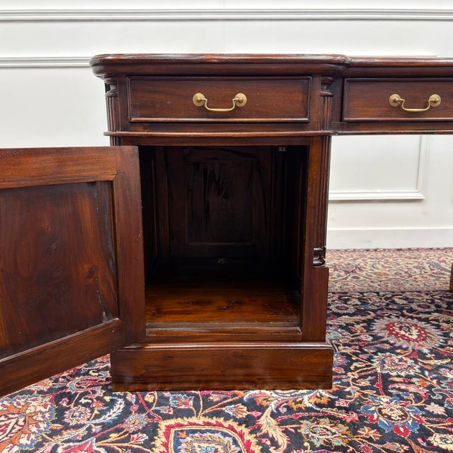 English Desk with Black Leather For Sale - Image 15 of 18