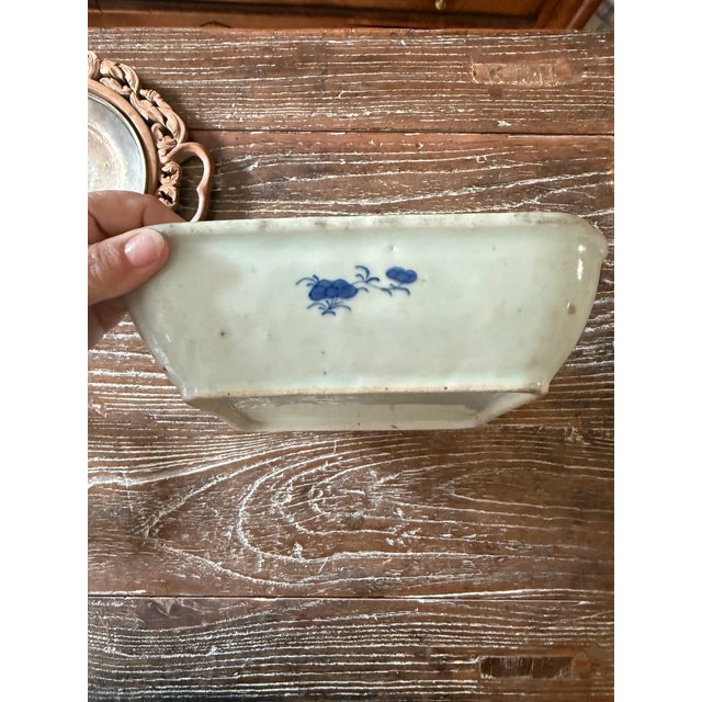 Antique Chinese Blue & White Export Porcelain Serving Dish | Pagoda Landscape 19th Century For Sale - Image 9 of 12