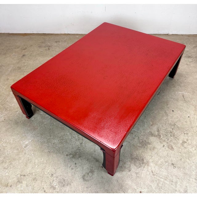 Mid 20th Century Japanese Low Coffee / Tea Table in Red & Black Lacquer For Sale - Image 4 of 12