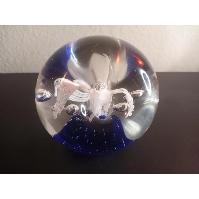 Vintage 1960s Dynasty Gallery Heirloom Collectible Art Glass Paper Weight For Sale In Dallas - Image 6 of 6