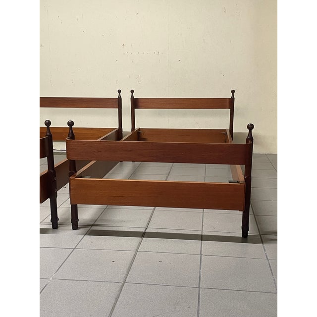 Vintage Teak Single Beds by Fratelli Proserpio, 1960s, Set of 2 For Sale - Image 6 of 18