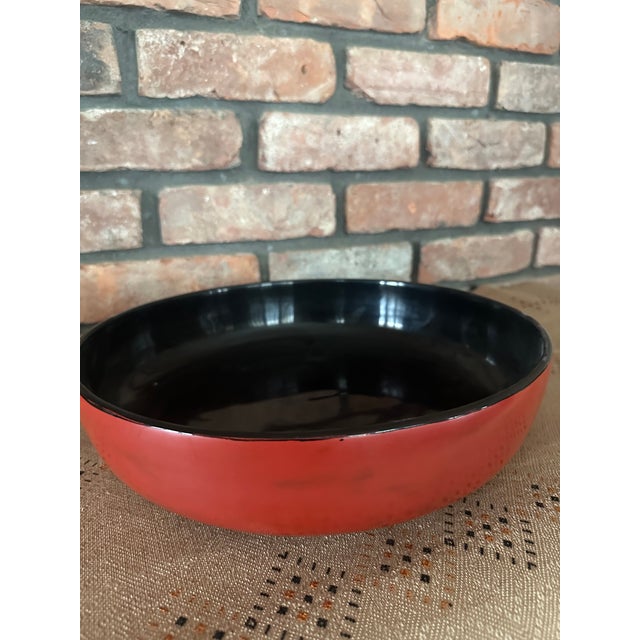 A broad, handsome profile brings boldness to the center of any dining table. The bowl’s shape combines with a robust,...