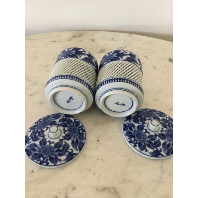 Vintage Arita Imari Japan Blue & White Floral Motif Tea Jars- a Pair For Sale In Orlando - Image 6 of 7
