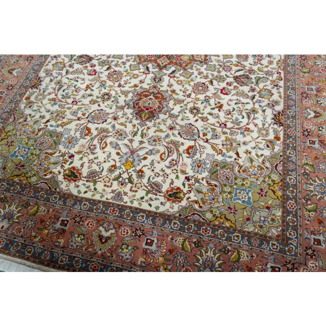 Textile Hand-Knotted Oriental Rug in Silk For Sale - Image 7 of 13