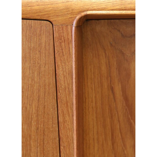 Danish Cabinet in Teak and Oak, 1960s For Sale - Image 16 of 18