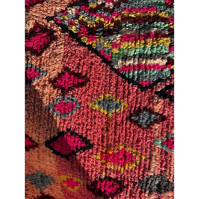 Moroccan Boujad Wool Rug, 1990 For Sale - Image 4 of 10