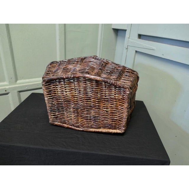 Antique French Wicker Flower and Fruit Basket, 1900 For Sale - Image 6 of 7