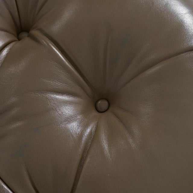 F592 Ottoman in Leather by Geoffrey Harcourt for Artifort, 1960s For Sale - Image 11 of 18