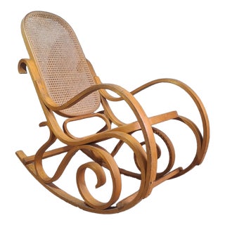 Thonet-Style Rocking Chair in Bent Beechwood and Caning, 1960s For Sale
