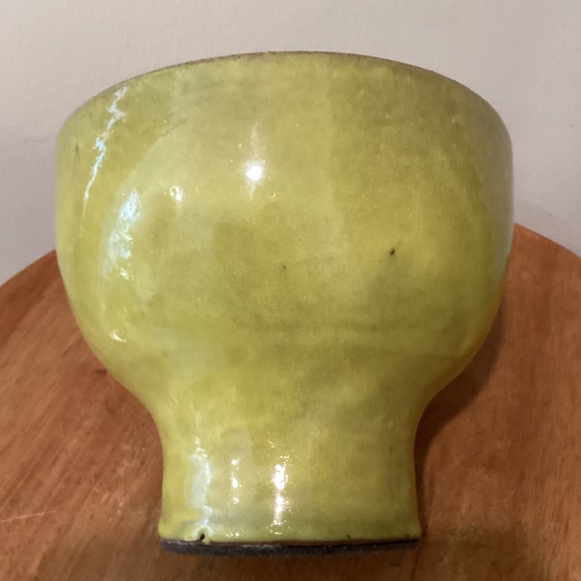 Lime Mid 20th Century Modern Lime Glazed Art Pottery Footed Pedestal Vase/Vessel For Sale - Image 8 of 12