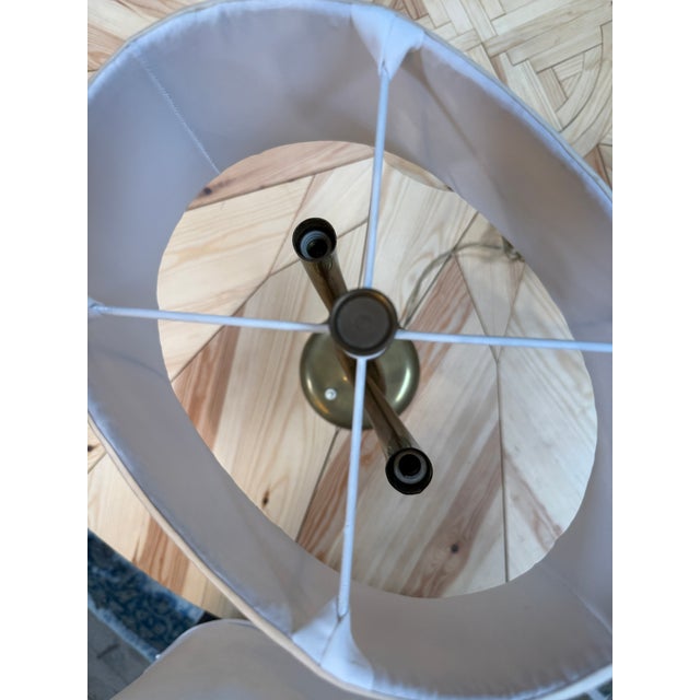 Italian Italian Brass Table Lamp With Twisted Loop Base and Pleated Shade, 1950s For Sale - Image 3 of 9