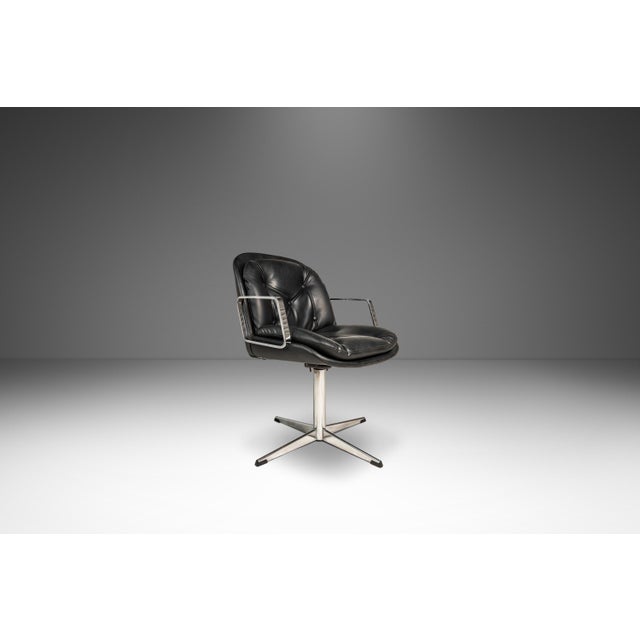 Mid-Century Modern High-Stance Office Chair in Chrome and Vinyl After Charles Pollock, Usa, C. 1960's For Sale - Image 16 of 18