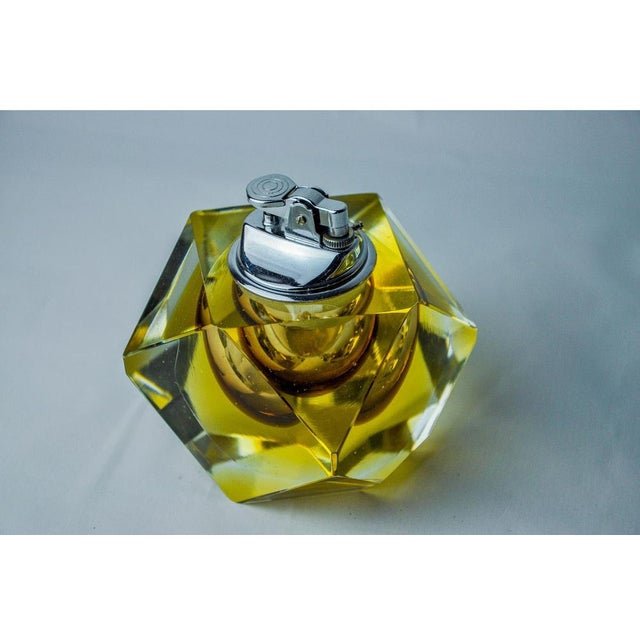 1970s Yellow Sommerso Faceted Murano Glass Lighter attributed to Seguso, Italy, 1970s For Sale - Image 5 of 8