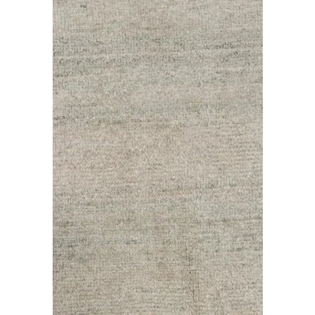 Contemporary Rug & Kilim’s Oversized Textural Custom Rug Design, Solid Beige and Cream Striae For Sale - Image 3 of 8