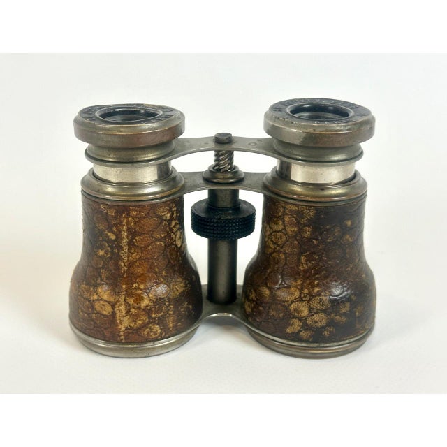 Antique Leather and Brass Binoculars from Le Jockey Club Paris, 1900s For Sale - Image 10 of 10