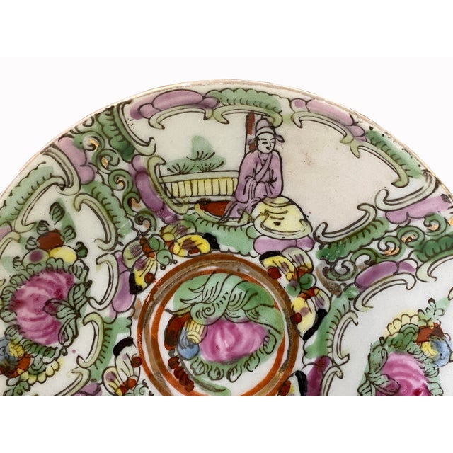 Set 3 Chinese Oriental Canton Porcelain Flowers Graphic Display Plate For Sale In San Francisco - Image 6 of 7