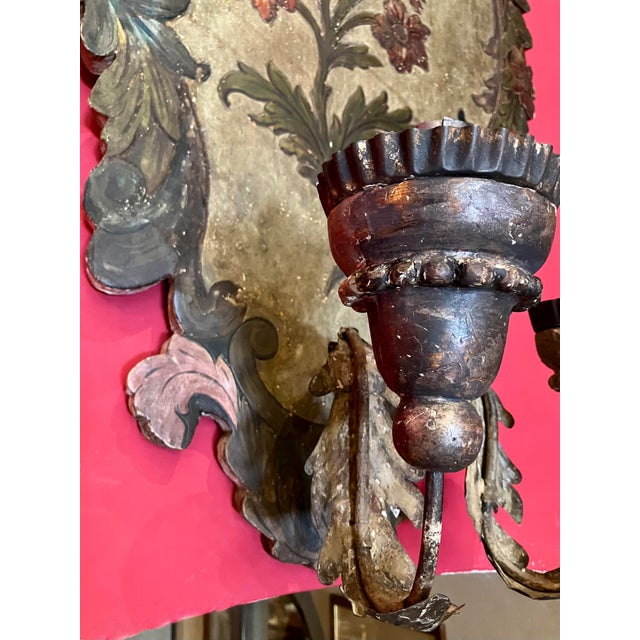 18th Century Rococo Venetian Polychrome and Mecca Lacquered Wooden Wall Sconces with Iron Arms, Set of 2 For Sale - Image 11 of 18