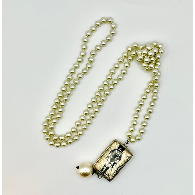1990s Vintage Chippendale Art Deco Nutcracker Babble on Faux Pearls Christmas Pendant Necklace, 40” For Sale - Image 15 of 17