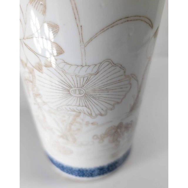 20th Century Chinese Late Qing or Republic Period Porcelain Hat Stand With Kezi Decoration For Sale - Image 12 of 17