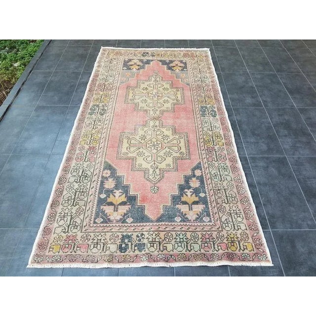 1960s Vintage Oushak Handmade Tribal Wool Rug- 4′3″ × 8′4″ For Sale - Image 11 of 11