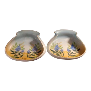 Pair of 1950s Meito China Hand-Painted in Japan Ashtrays