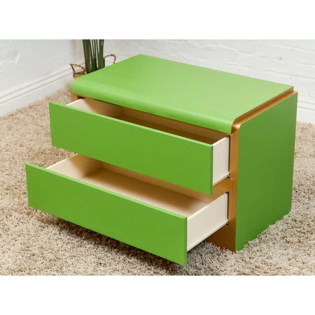 Low Profile 1970’s Kelly Green and Brass Nightstands For Sale In Los Angeles - Image 6 of 8