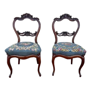 Early 20th Century Pair of Antique Victorian Balloon Back Tapestry Seat Parlor Chairs