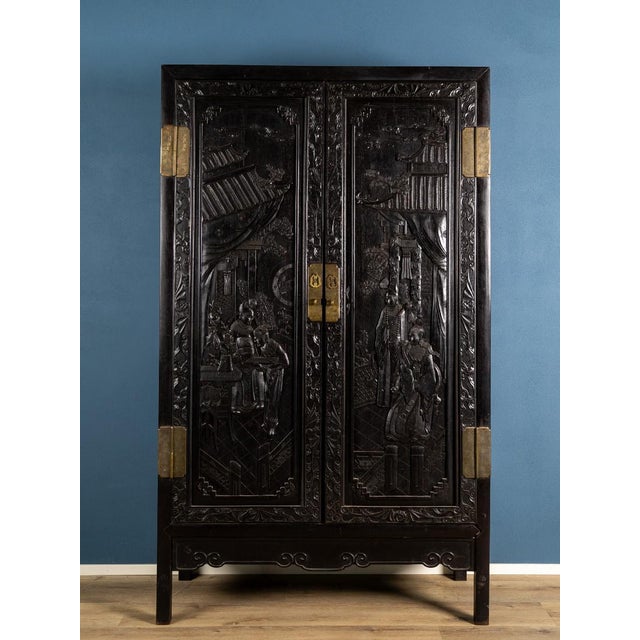 Chinese Carved Wooden Cabinet with Imperial Life Scenes, China,19th Century For Sale - Image 5 of 5