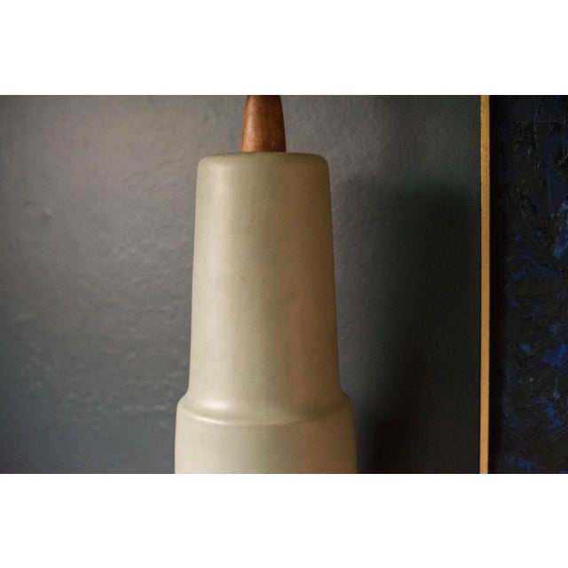 Mid Century Stacked Ceramic Pottery Table Lamp by Martz For Sale In Monterey, CA - Image 6 of 13