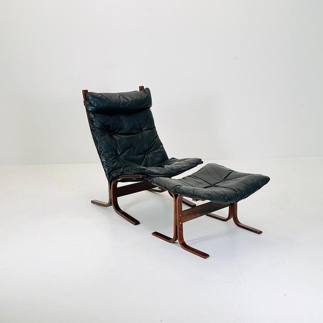 Mid century armchair “Siesta” and its ottoman by Ingmar Relling, Westnofa Furniture, Norway 1960s Designed by Norwegian...