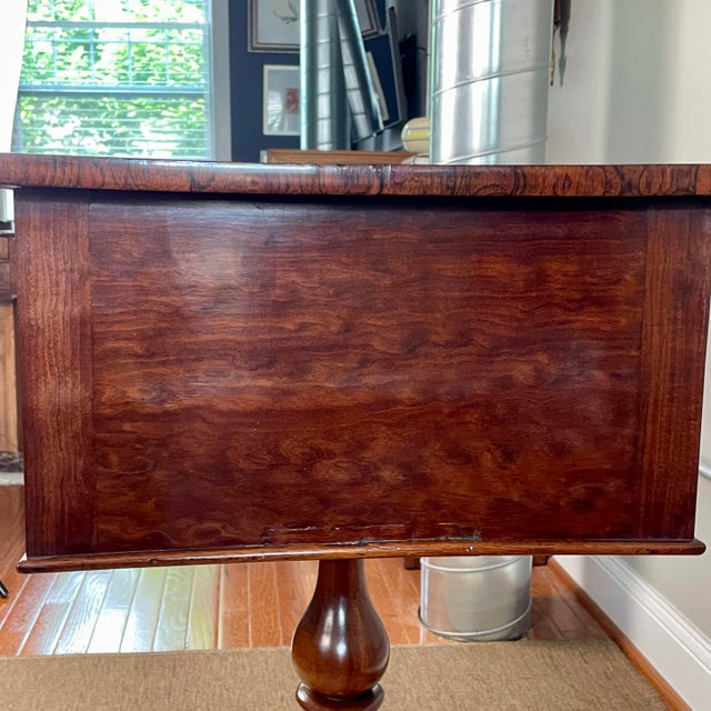 Early 19th Century Regency Quilted Mahogany Worktable With Pedestal Base, Early 19th Century For Sale - Image 5 of 10