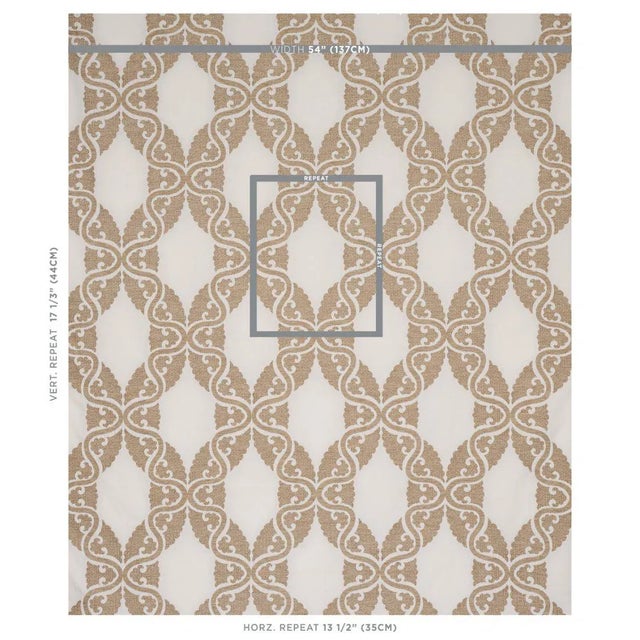 Our Siljan pattern is a study in subtle contrasts. Oversized medallions woven in a soft textured yarn stand out against a...